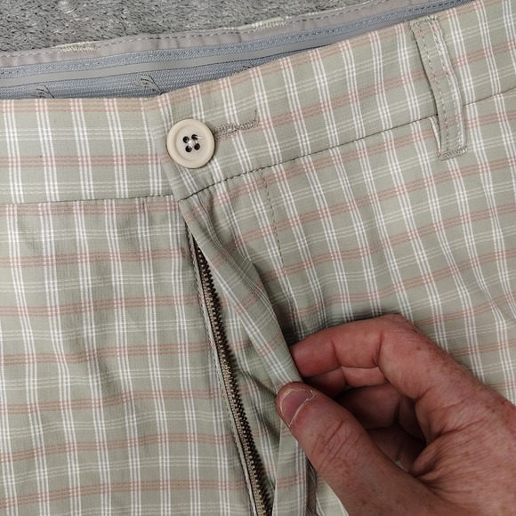 Tommy Bahama Shorts Men's 38 Gray‎ Plaid Golf Nylon Performance Stretch Athletic - Picture 4 of 12